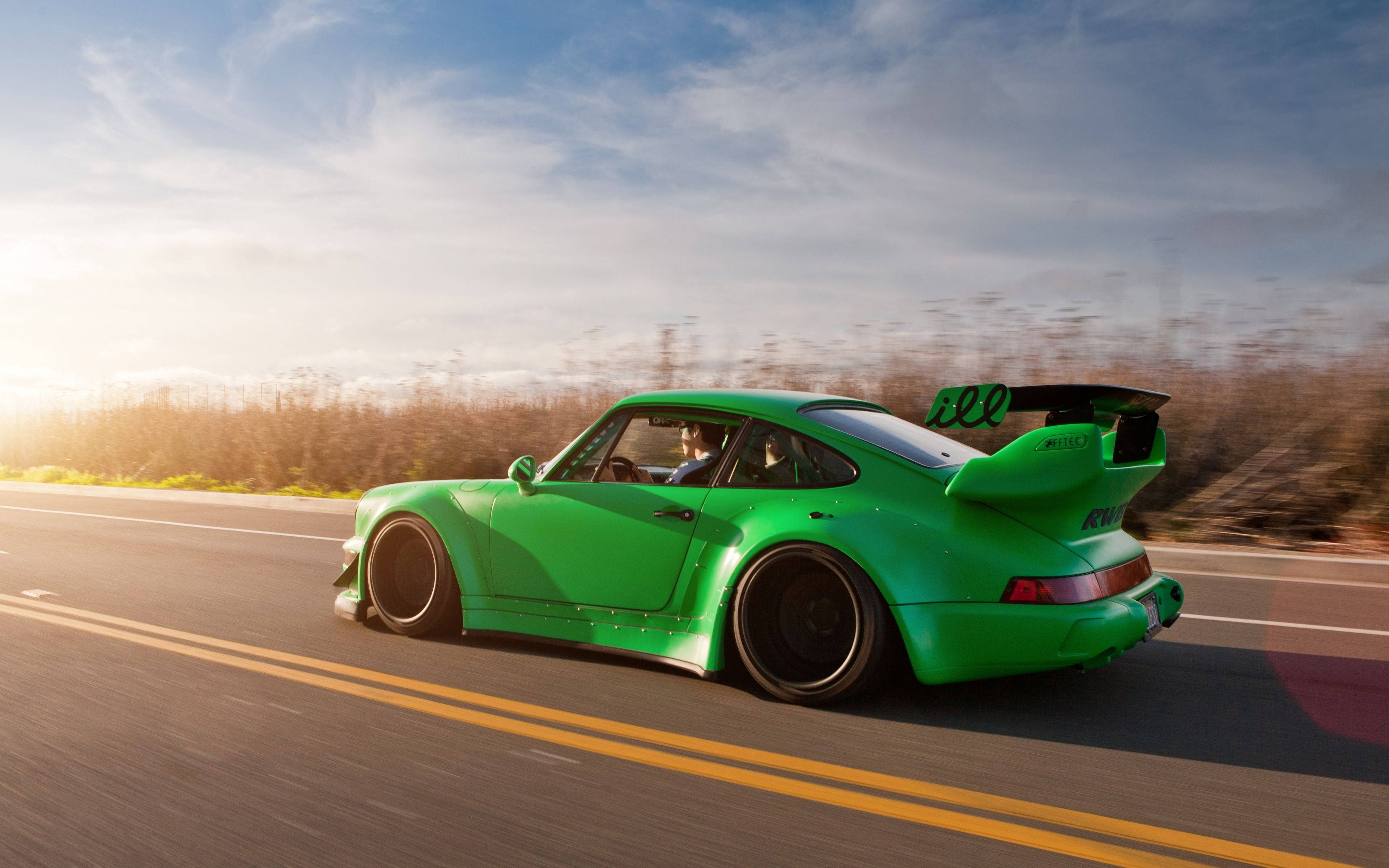 מכונית 4K RWB פורשה 911 טפט