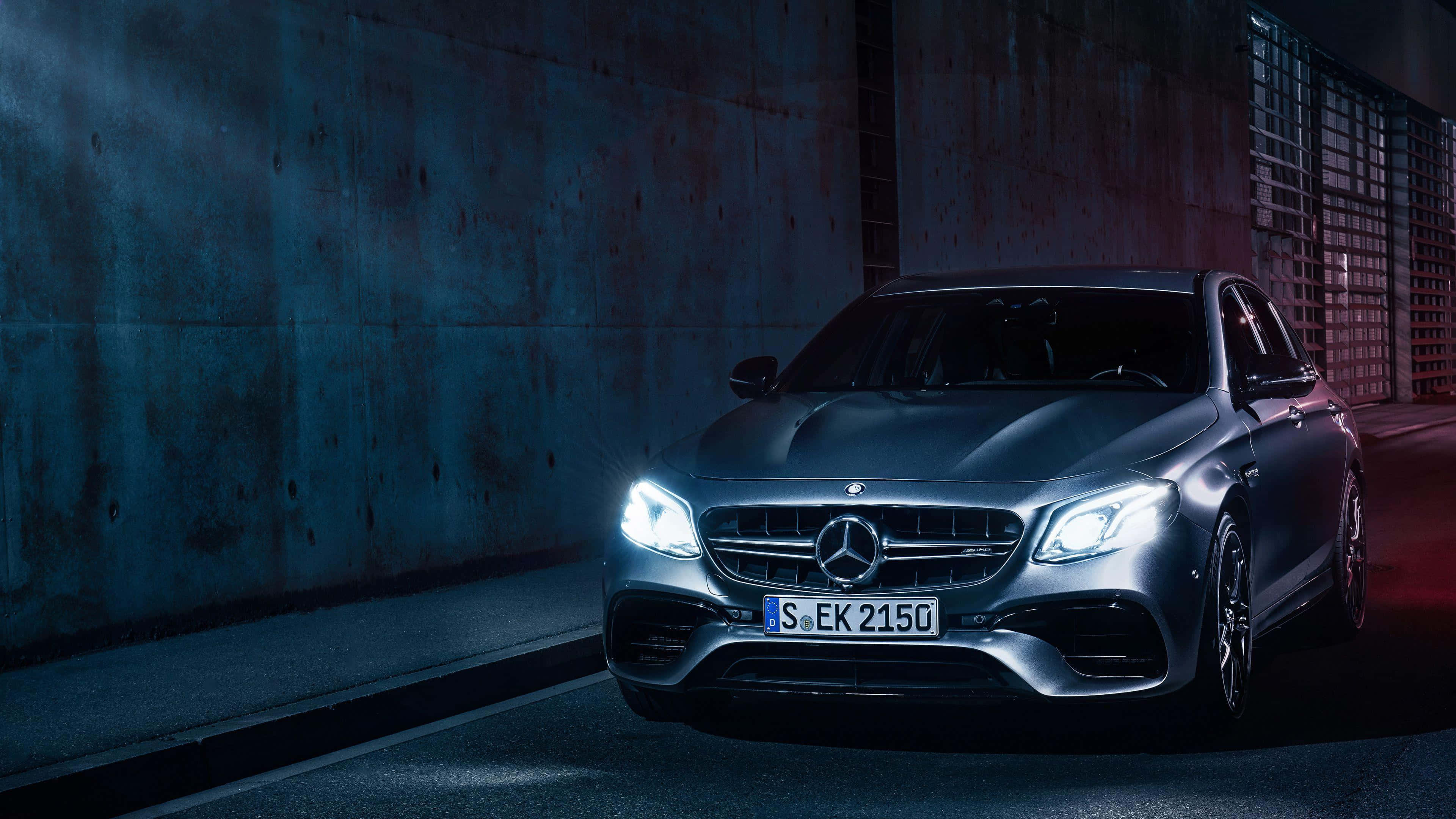 AMG E-63 S מרצדס בנץ 4K טפט