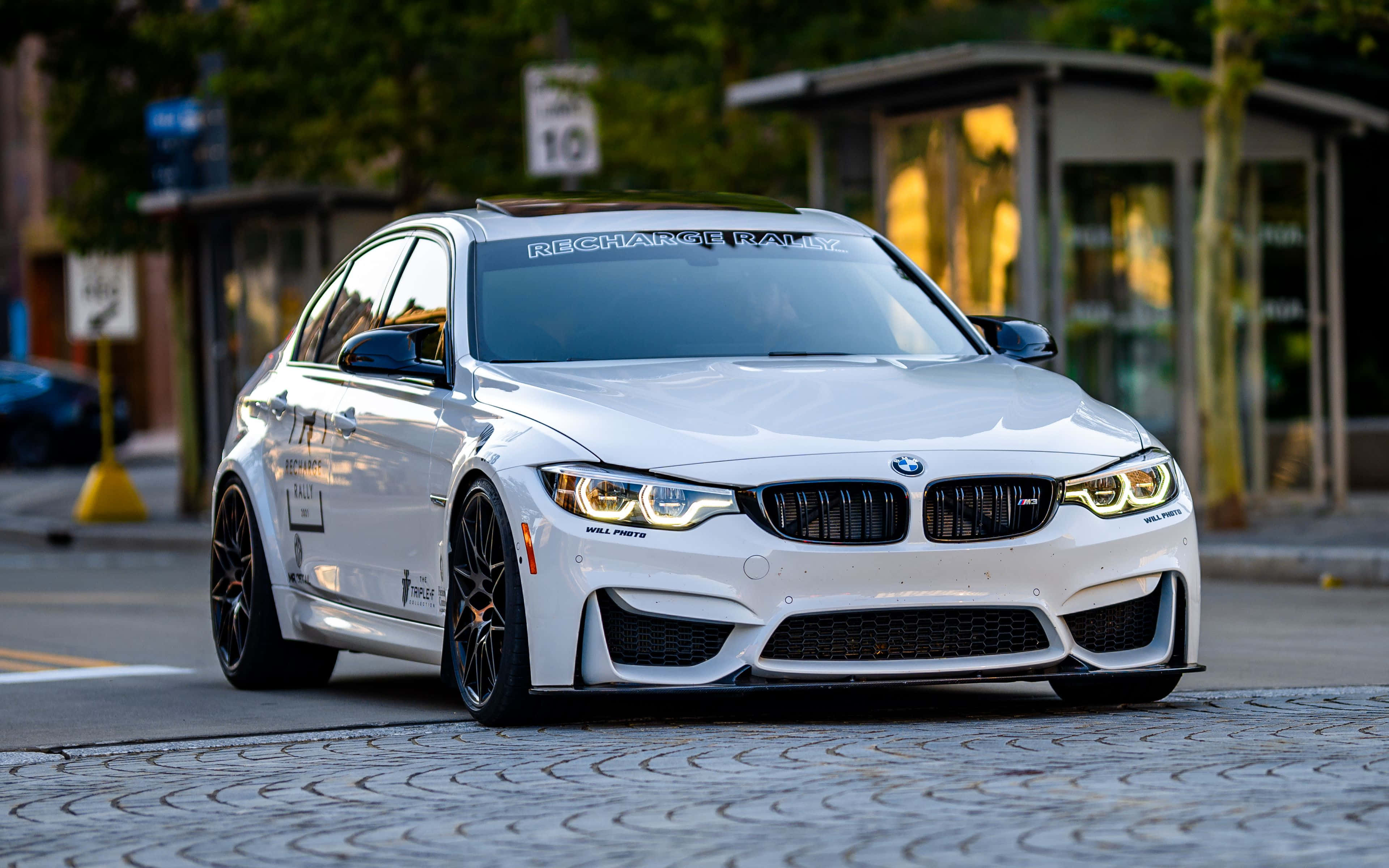 רקע BMW על כביש רחוב טפט