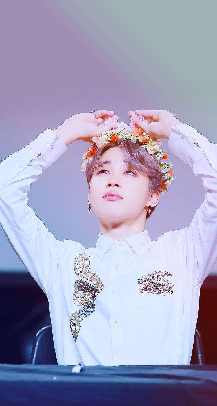 חביב BTS ג'ימין עם כתר פרחים טפט