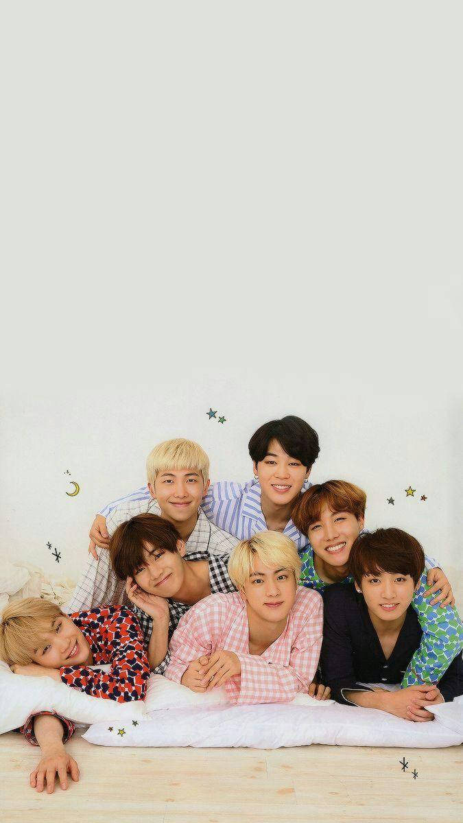 BTS בפיג'מות חמודים טפט