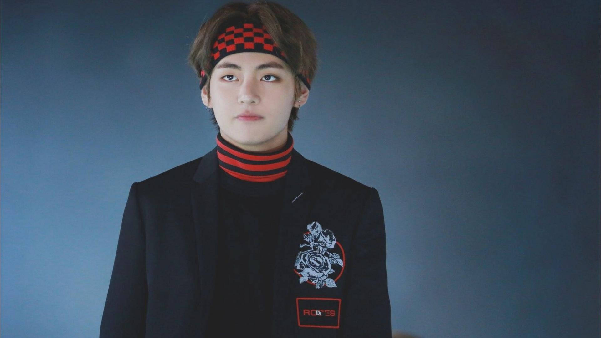 BTS V חמוד בשחור ואדום טפט