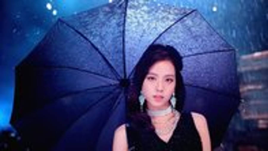 ג'יסו מבלאקפינק בקליפ של 'Ddu-Du Ddu-Du' טפט