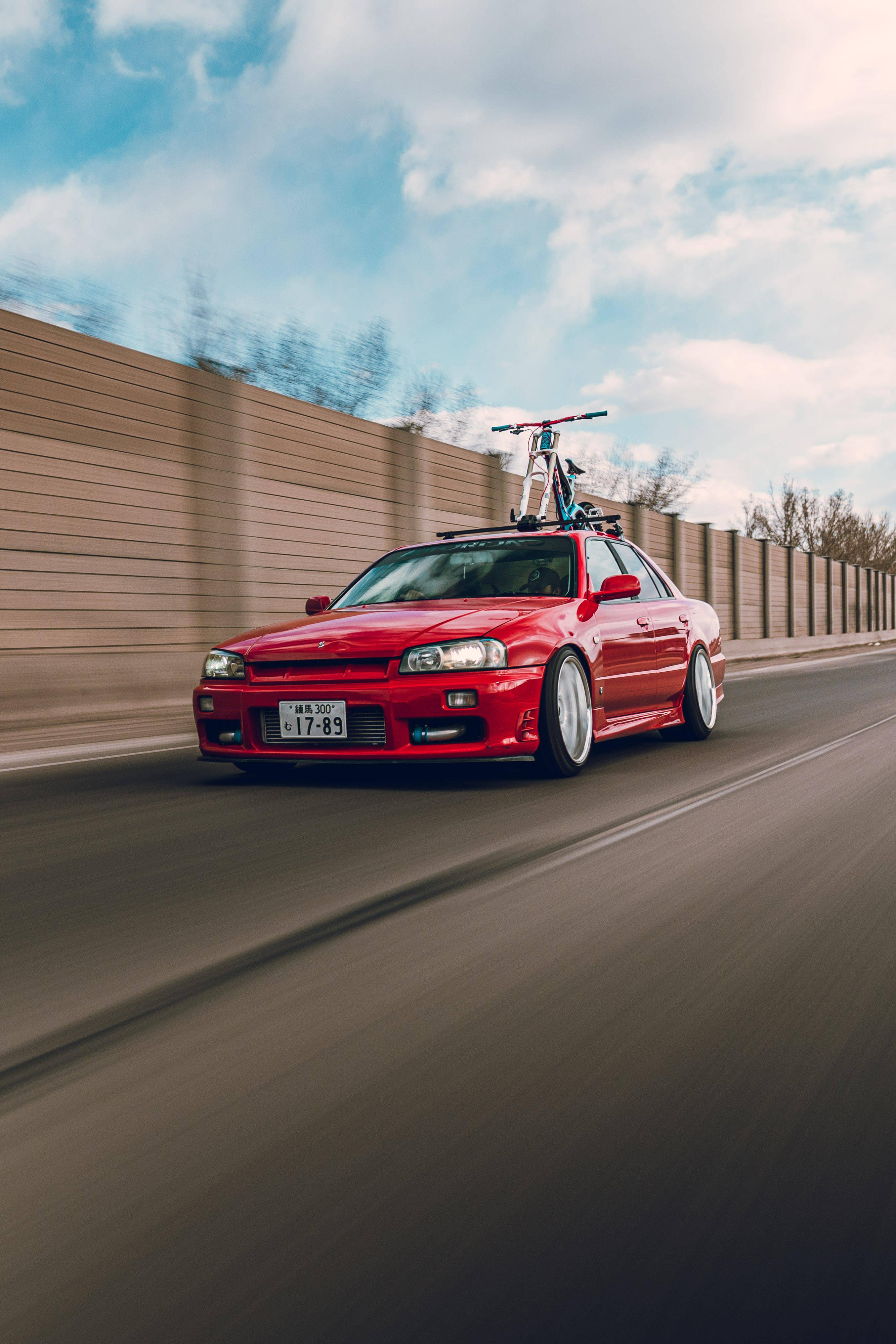 ניסאן סקייליין GTR R34 אדום מרהיב טפט