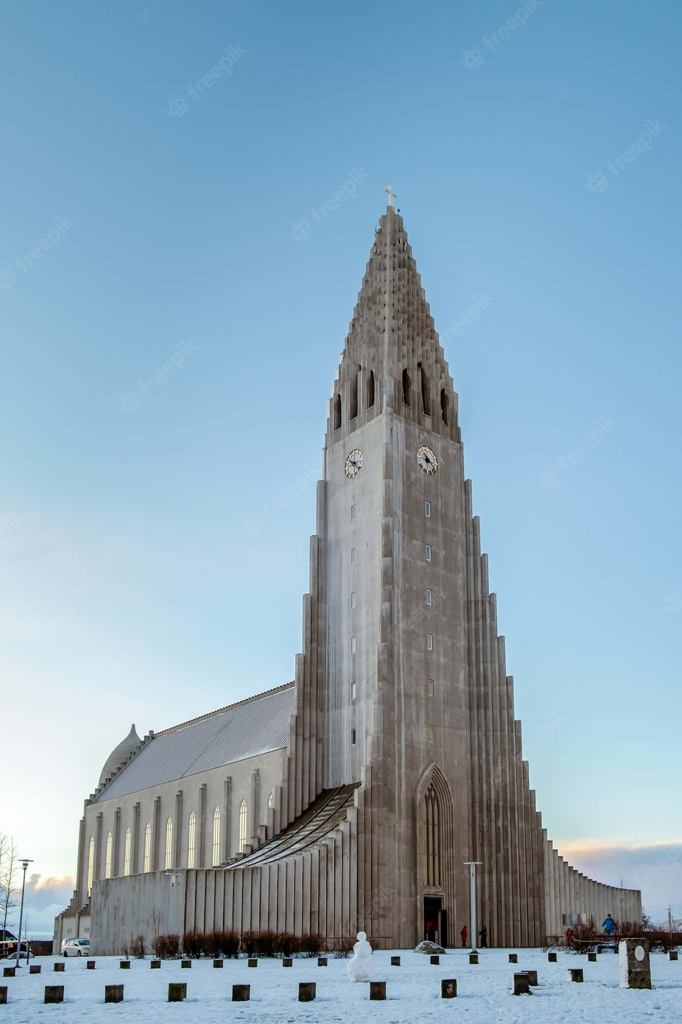 Hallgrimskirkja במרכז טפט