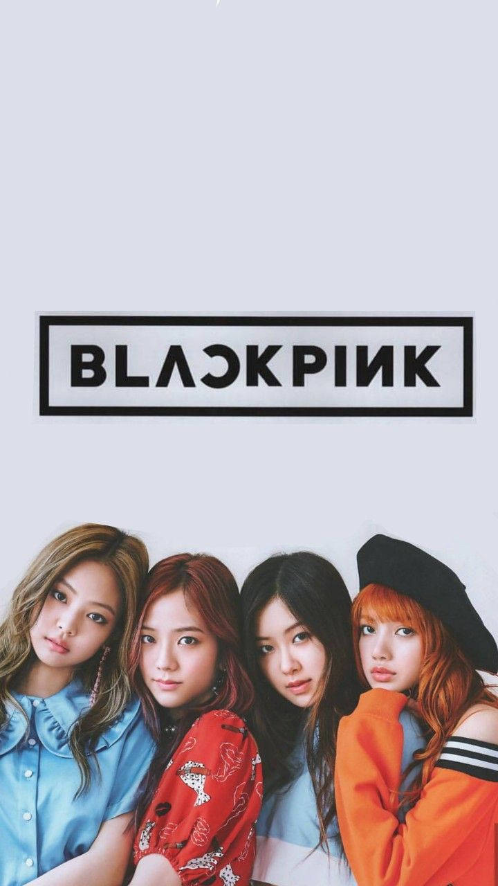 חברות בלאקפינק LISA, JENNIE, ROSÉ ו-JISOO מצטלמות עם הלוגו המדהים שלהן! טפט