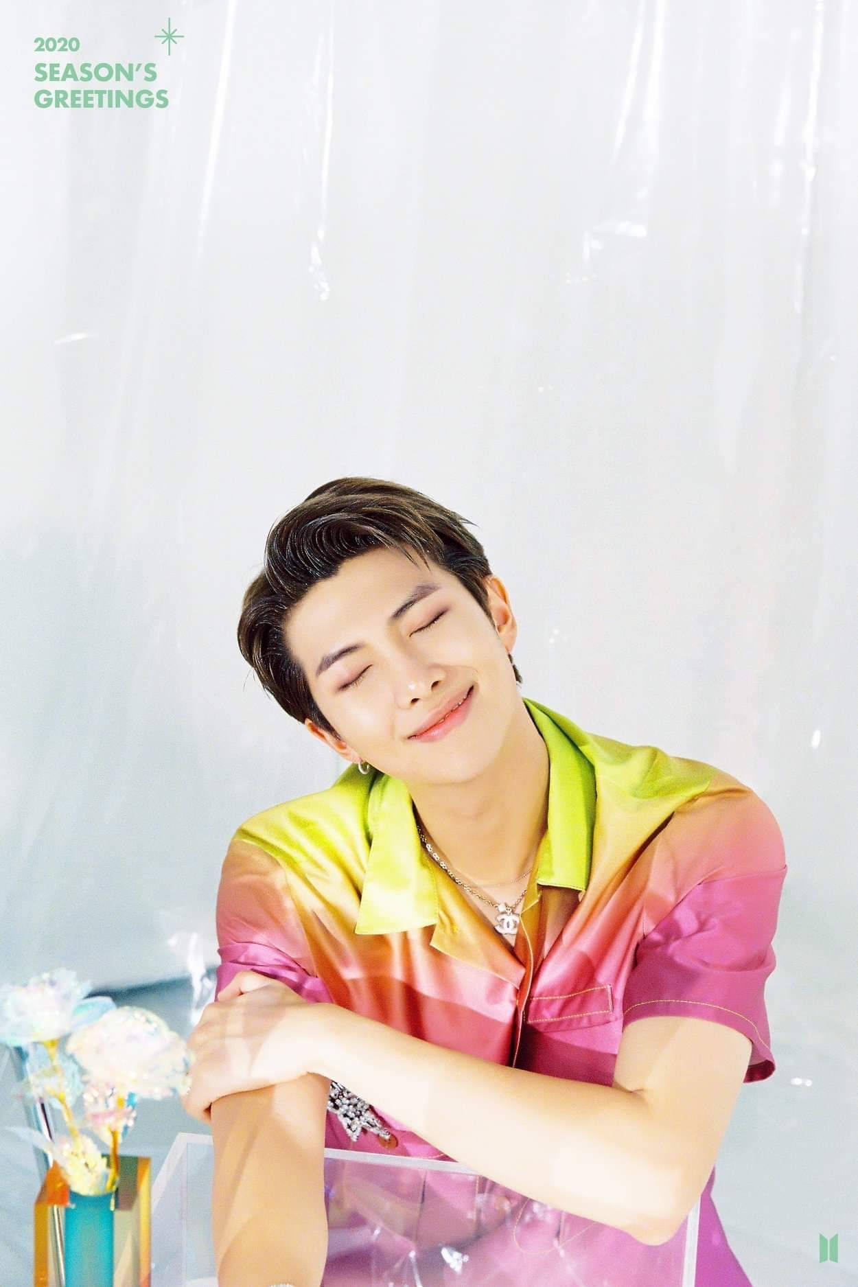 ברכות עונתיות חמודות של RM מ-BTS טפט