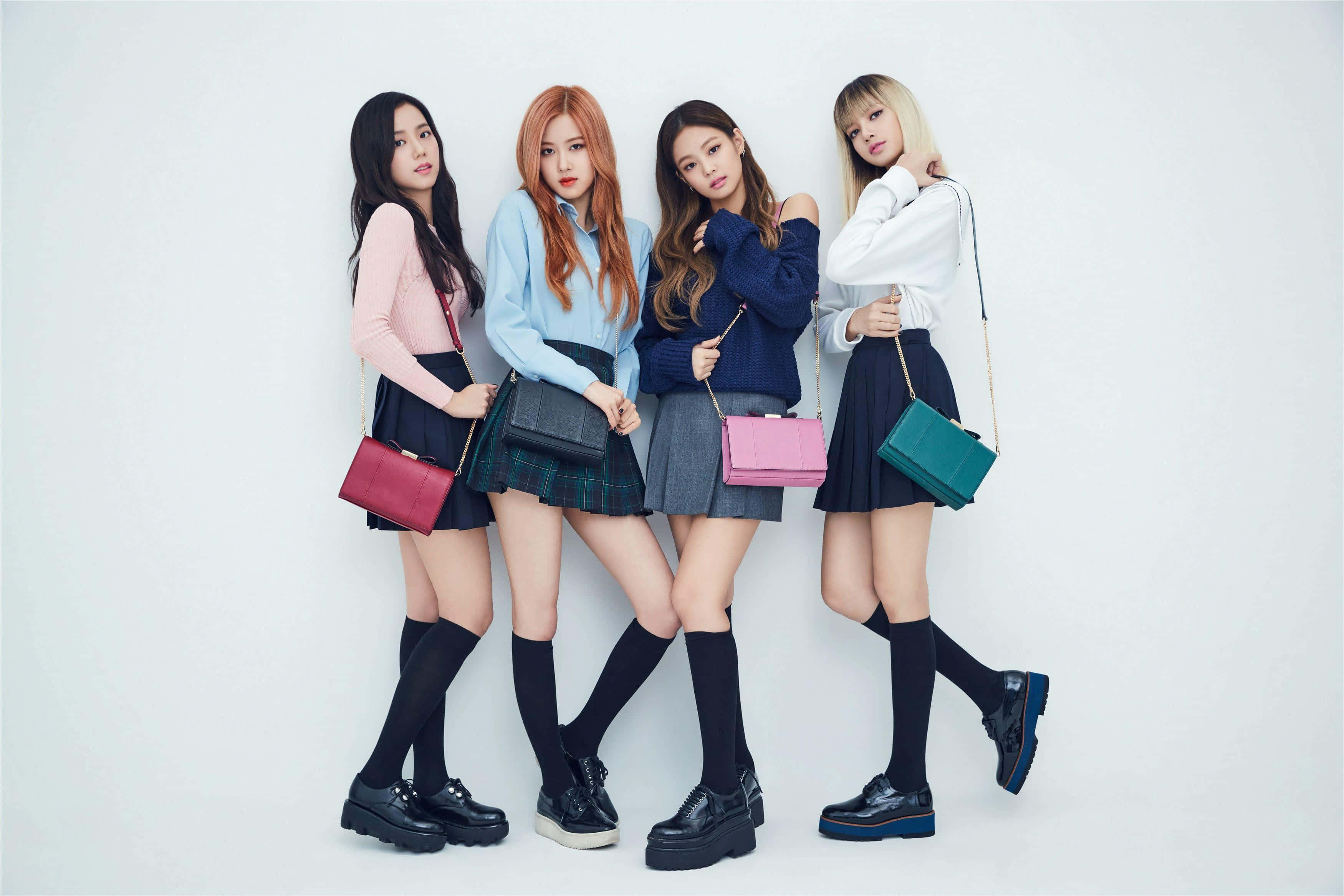 בלאקפינק - תחושת ה-K-Pop שמעצימה ומעוררת השראה במעריצות ברחבי העולם טפט