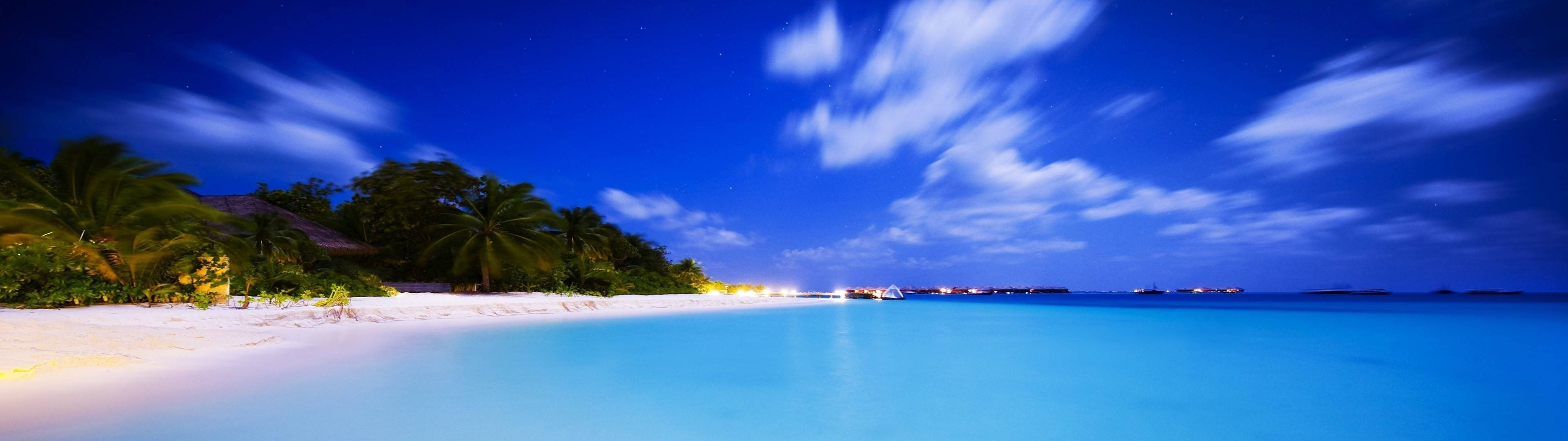 חוף ים ברזולוציה 3840x1080 HD לצגים כפולים טפט