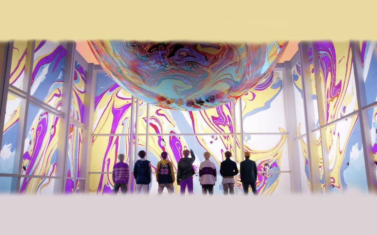 טפט שולחן עבודה של BTS עם שיש נוזלי טפט