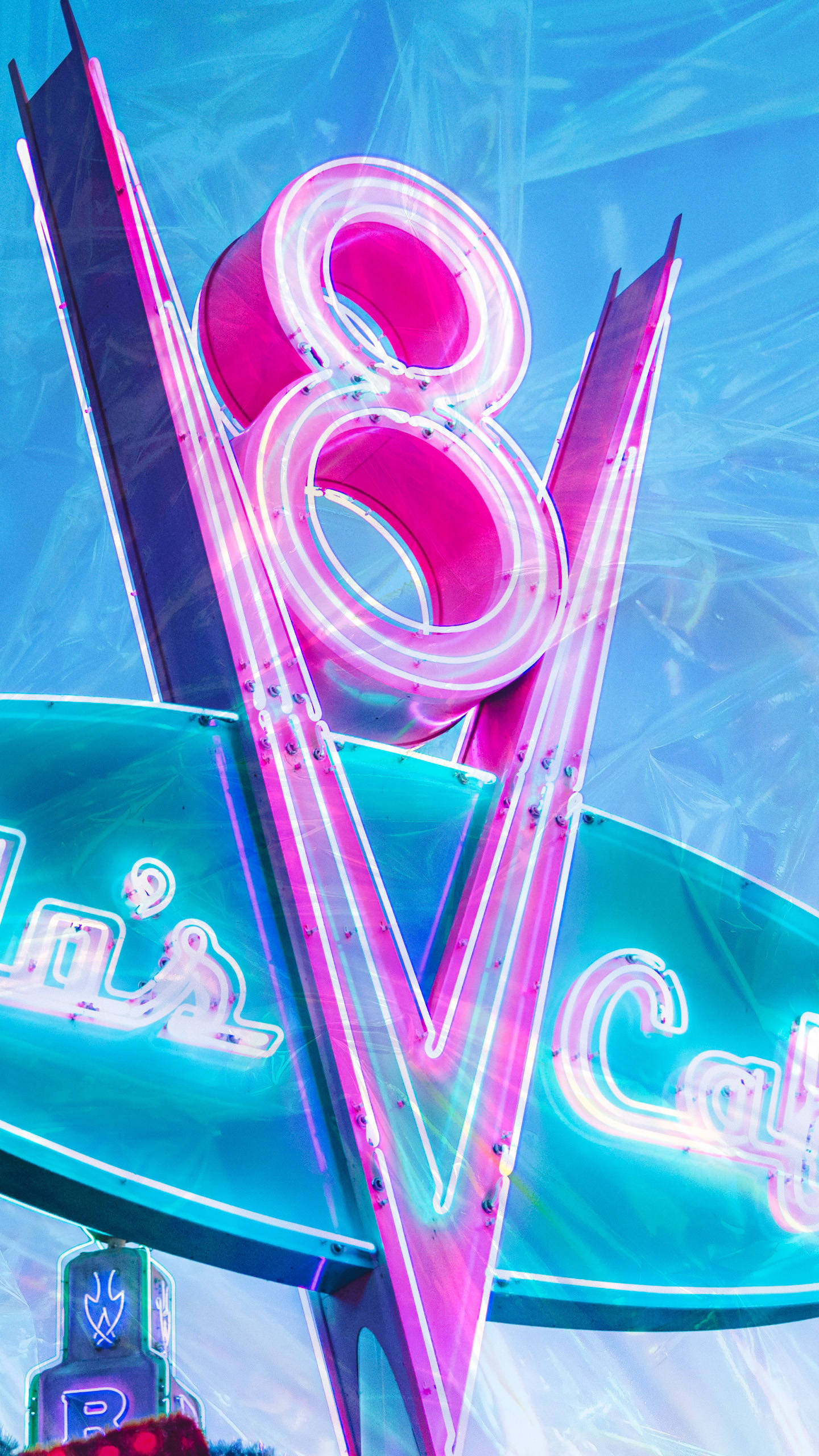 לוגו בית הקפה Flo's V8 בדיסנילנד טפט