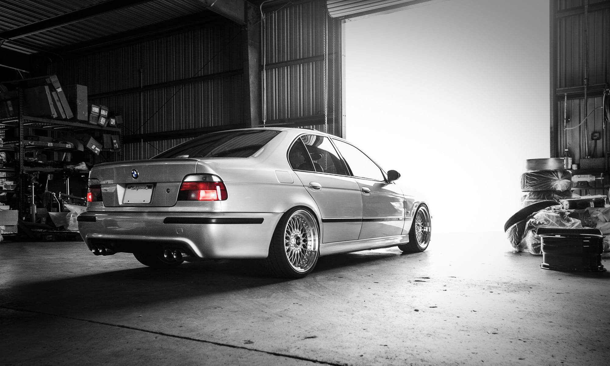 מחשב נייד BMW מלוטש במונוכרום טפט