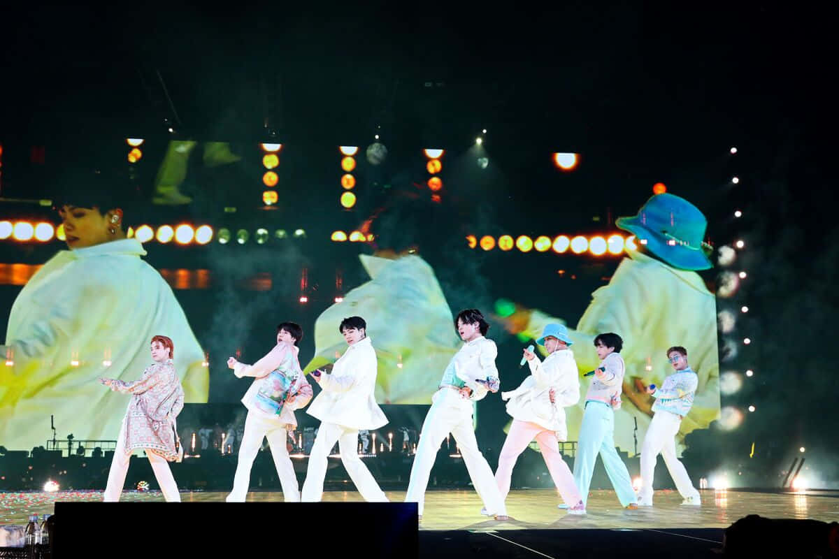תמונת BTS Permission To Dance טפט