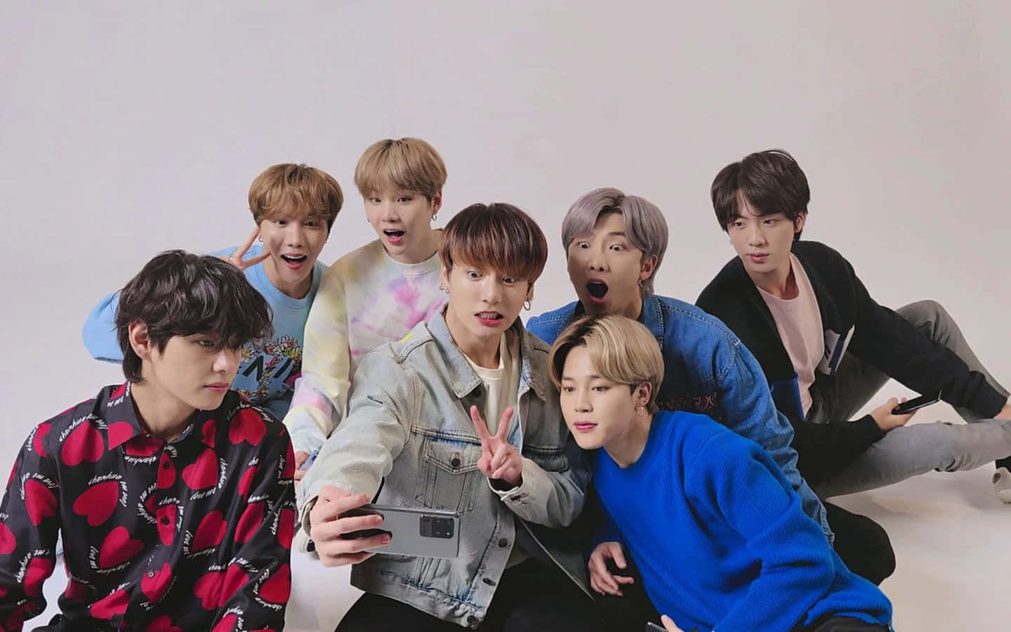 תמונת סלפי של BTS קיי-פופ טפט