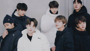 BTS במעילים עבים וחמודים