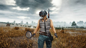 ויקטור ב-PUBG מחזיק מחבת 1366x768 — משחקים טפט
