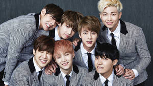 חליפה אפורה BTS אסתטיקה חמודה — תמונת קבוצת BTS GIF טפט