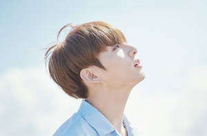 פרופיל צד חמוד של ג'ונגקוק מ-BTS