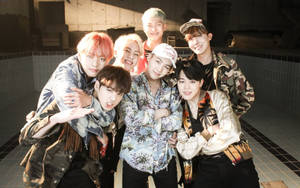 תמונת רקע של BTS בקבוצה בקליפ Fire — תמונת קבוצת BTS GIF טפט